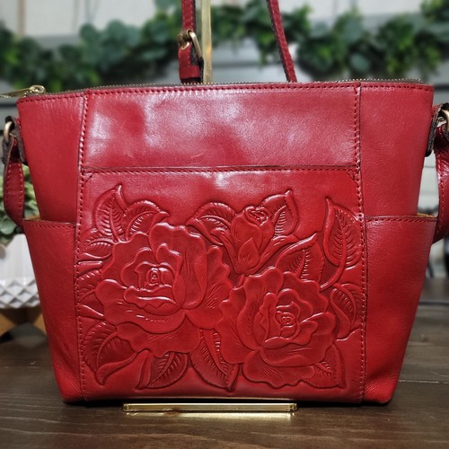 Patricia nash aveley - berry, red