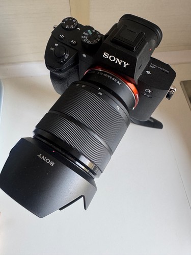 Sony iii mirrorless camera - a7,