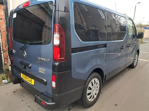 Low miles renault traffic - miles,