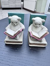 Teddy bear bookends