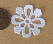 Pack Of 12 Paper Cake Doilies