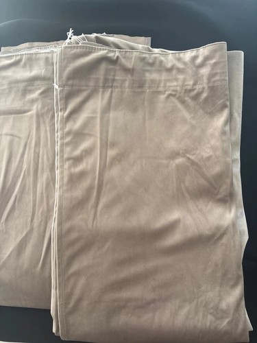 Pairs velvet camel pencil - of,