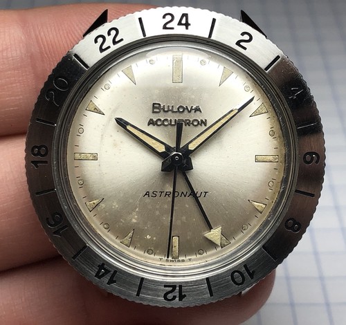Rare swiss 1966 bulova - swiss,