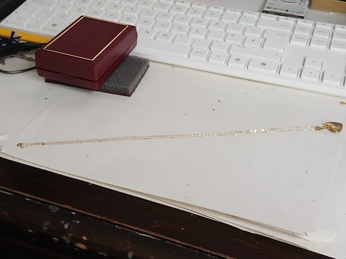 Carat gold fine - 9,
