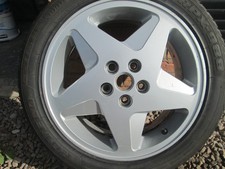 FERRARI 348 Wheel and tyre .