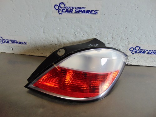 Vauxhall astra rear light - vauxhall,