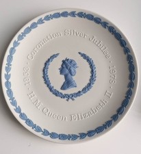 Wedgewood Pale Blue & White Jasper Queen Elizabeth II Coronation Plate (21cm)