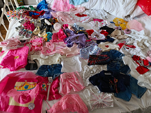 Huge build bear workshop - build, a