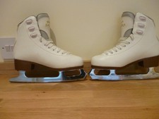 Stef Graf Ice Skates