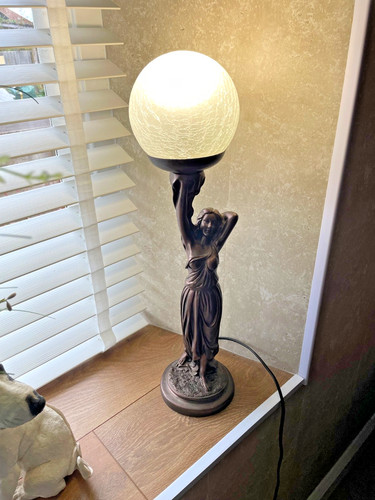 Art deco bronze figurine - figurine, lady