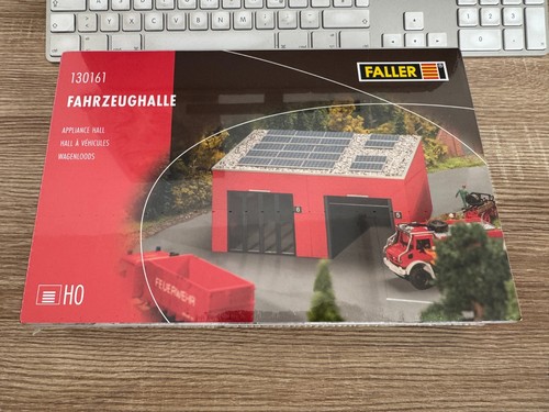 Faller 130161 car hall in - car,