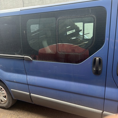 2008 vauxhall vivaro - 2008, right