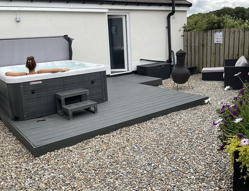 Parkboro hot tub person - x,