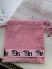 BRAND NEW WITH TAGS BIBI BIJOUX GOLD TONE CHAIN NECKLACE WITH DIAMONTES IN IT.❤️