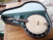 CASED VINTAGE BANJO-MANDOLIN