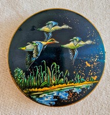 Vintage Stratton Gold Tone Blue Enamel Flying Ducks Powder Compact  