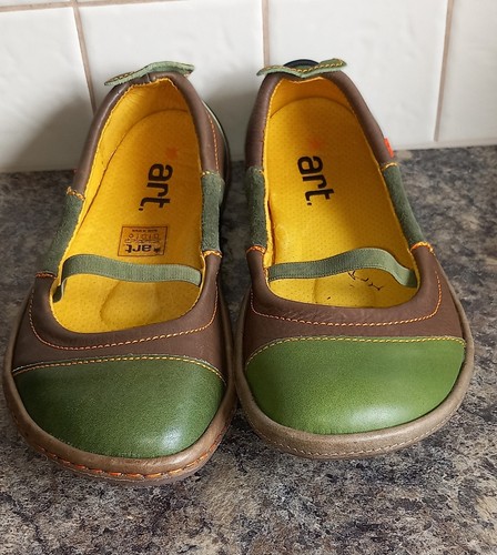 Art company green - company, green/brown