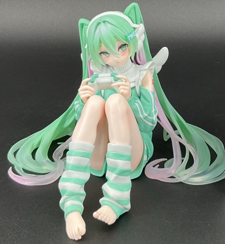 Hatsune miku playing games - hatsune,