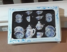 doll house miniature beautiful ceramic tea service in blue /white, Trolley - New