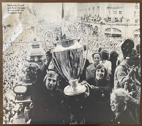 Johan cruyff signed - johan,