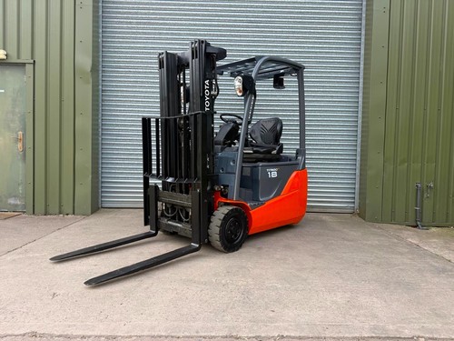 Forklift fork lift - forklift/fork, lift/forklift
