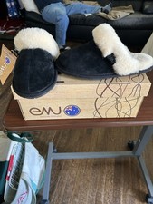 NWT Emu Australia Women’s