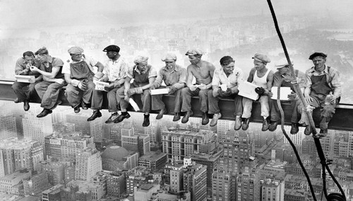 Huge lunch skyscraper - 47"huge, on