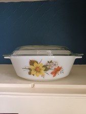 JAJ Pyrex Vintage Round
