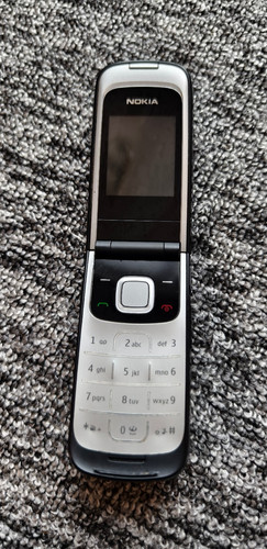 Untested nokia 2720 fold - 2720,