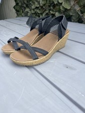 Skechers Cali Women's Beverlee High Tea  Luxe Foam Sandals  UK 7 New