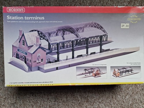 Hornby r8009 station - r8009,
