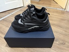 Check Description - Dior B22