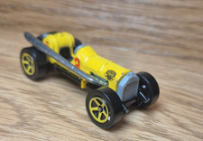 Hotwheels Old #3 2000 Diecast Vintage Style Car Yellow (I)