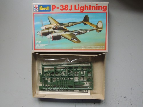 144 revell 38j - 1/144, p-38j