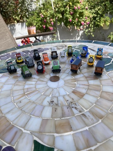 Mini thomas the tank - thomas,