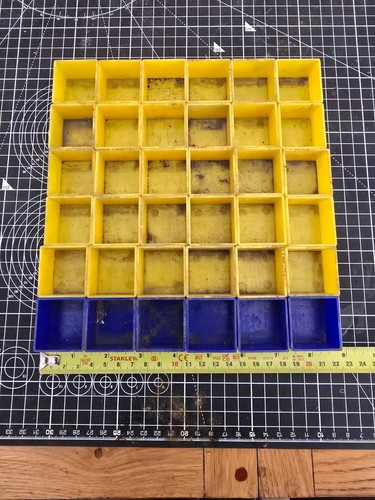 Plastic type boxes metal - 36,