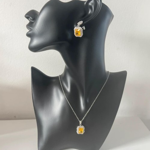 Shining square cubic - cubic, zirconia