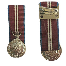 MINIATURE Queens Diamond