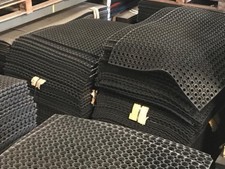Rubber grass mat horse - rubber,