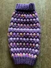 HAND KNITTED NEW PUPPY/DOG JUMPER SIZE LARGE 16-18  INS LONG. THICK AND WARM