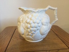 Crown Windsor White Embossed