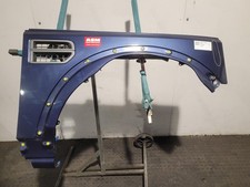 LANDROVER DISCOVERY WING FRONT