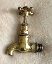 A VINTAGE 4.75" TALL x 3.75"