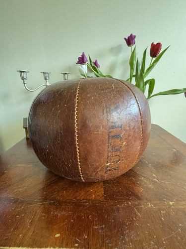 Vintage leather medicine - , ball
