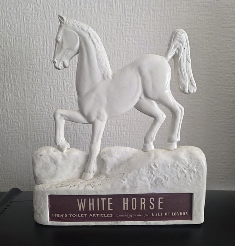 White horse toiletries - white,