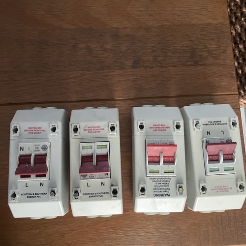 100amp isolator switches - 4x,