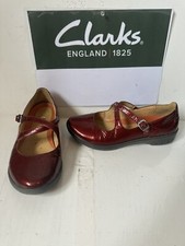 Clarks Unstructured Leather