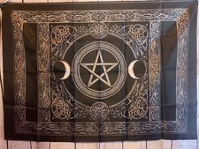 Pentacle moon wall - wall,