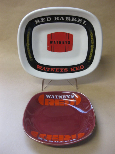 Watneys red barrel keg - /,