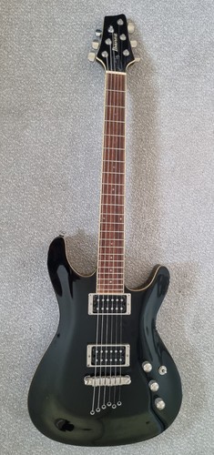 Used ibanez sz320 with soft - used,